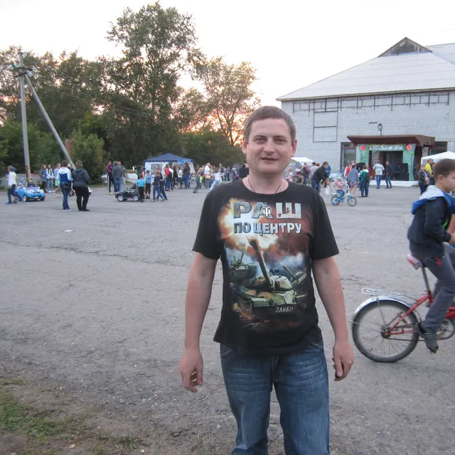 Ильин Владимир Владимирович — Уже звучат в живую песни — обложка релиза